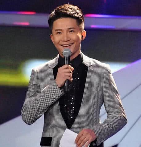 娱乐八卦吃瓜男主持人,吃瓜男主持人的八卦风云