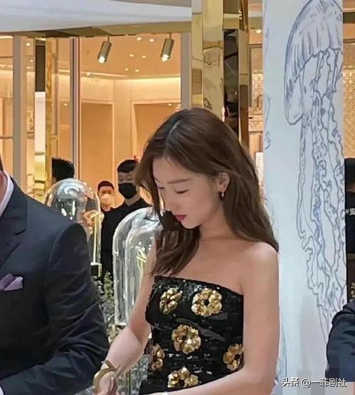 娱乐圈可以近距离吃瓜的明星,近距离品尝的甜蜜与苦涩