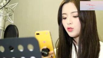 娱乐吃瓜酱长途车,长途车上的趣味时光