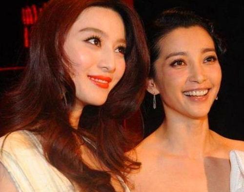 娱乐圈吃瓜两个女的,娱乐圈两大女神的神秘纠葛